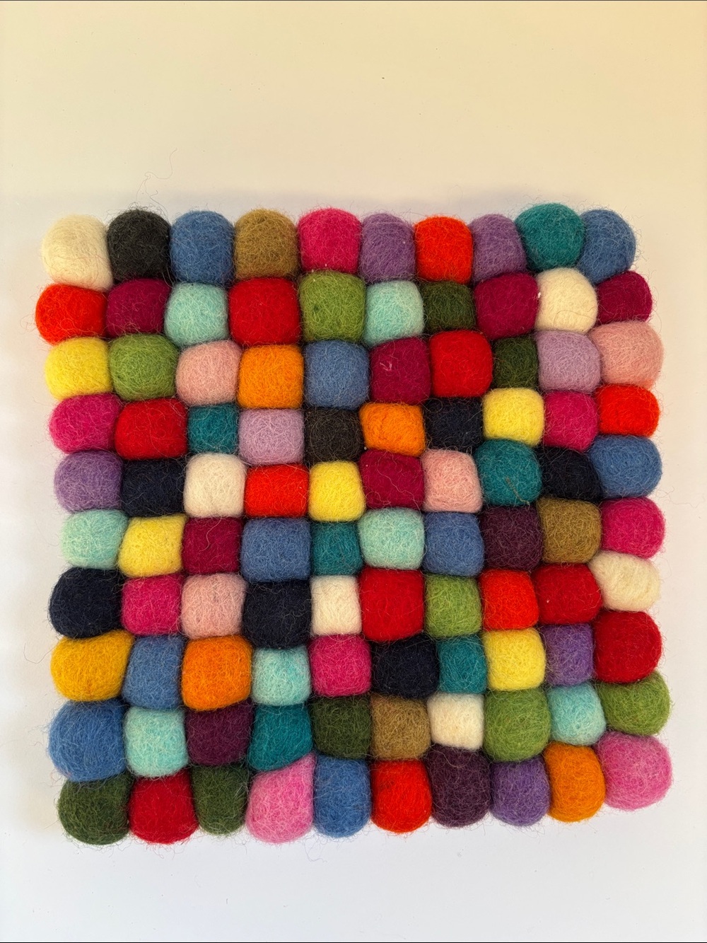 🌈 Handmade Felt Ball Trivets Set of 2 Colorful Wool Hot Pads Boho Kitchen Decor - Picture 11 of 17